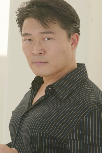 Actor Chil Kong