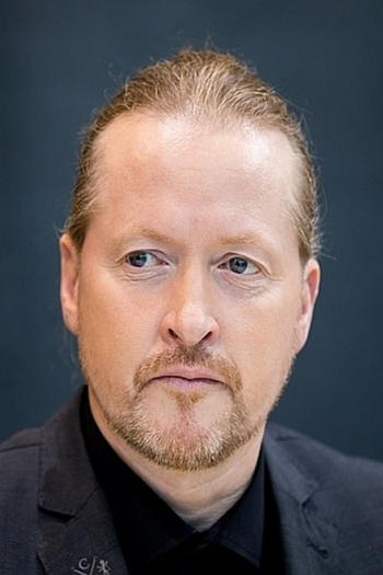 Actor Joey Kelly