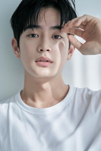 Actor Kang Tae Joo
