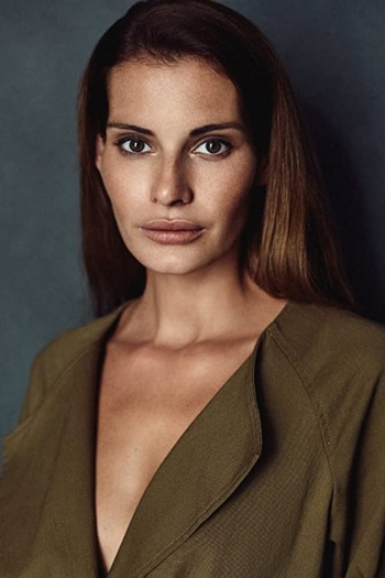 Actor Rebecca Kunikowski