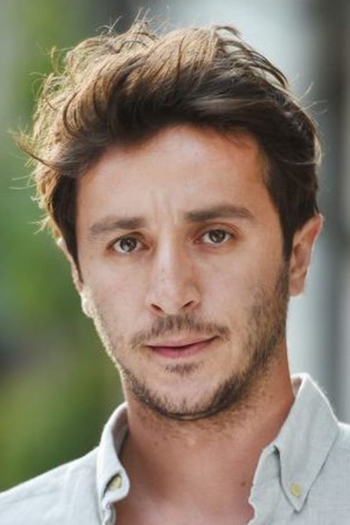 Actor Ahmet Rıfat Şungar