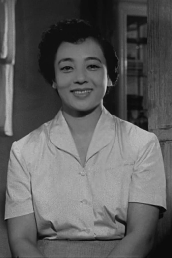 Actor Kuniko Miyake