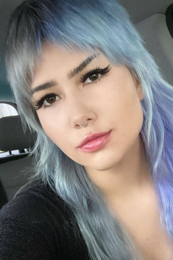 Actor Chyanne Leeland