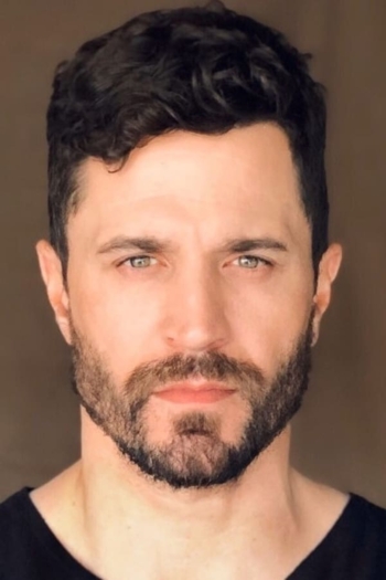 Actor Anderson Davis