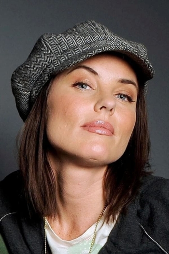 Actor DonnaMarie Recco