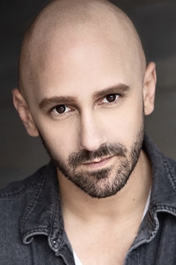 Actor Braxton Molinaro