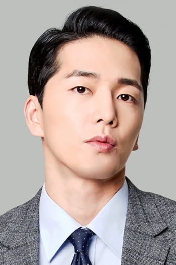 Actor Lee Hyun-jin