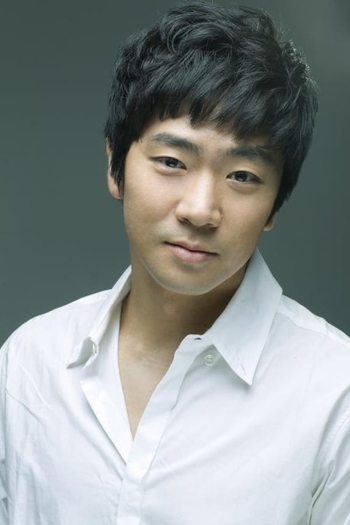 Actor Song Yong-Jin