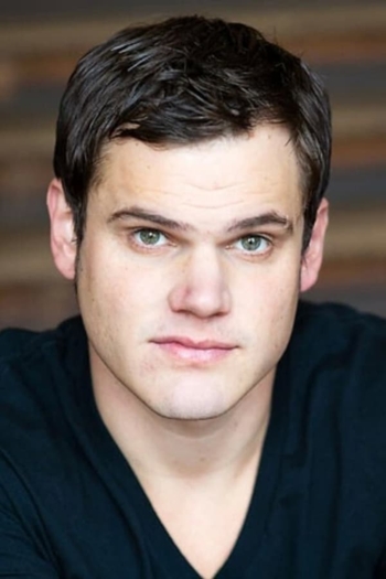 Actor Julian Gavilanes