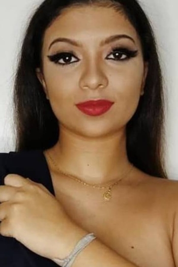 Actor Karina Ferrari