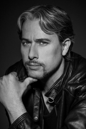 Actor Fernando Sendino