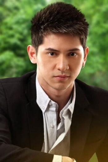 Actor Ahron Villena