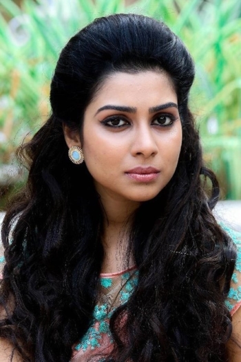Actor Satna Titus