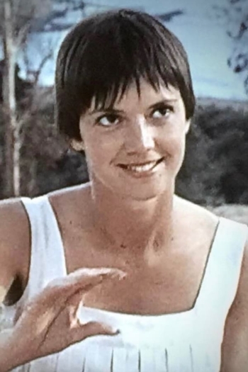 Actor Elizabeth James