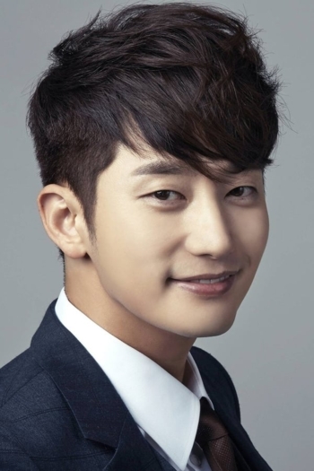 Actor Park Si-hoo