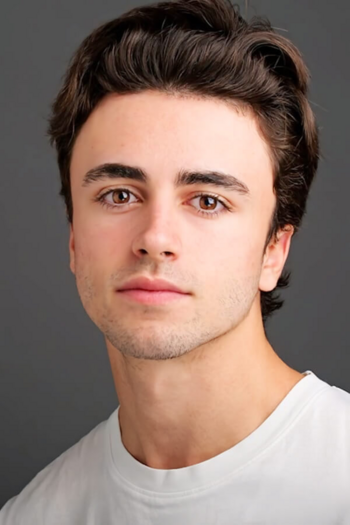 Actor Итзан Эскамилья