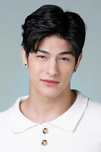 Actor Luke Ishikawa Plowden