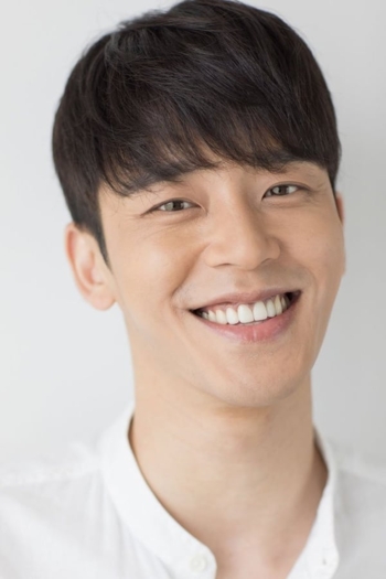 Actor Seol Jung-hwan