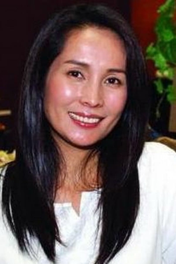 Actor May Chin