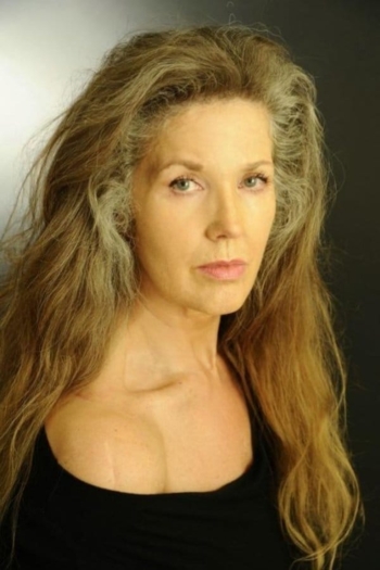 Actor Jennifer Guy