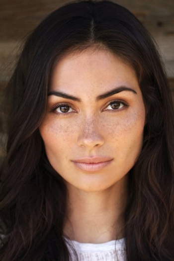Actor Caitlin McHugh