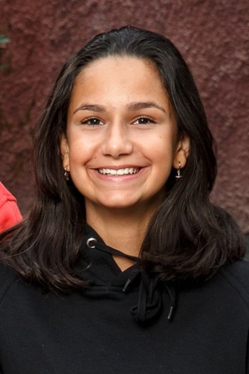 Actor Julia Pirzadeh