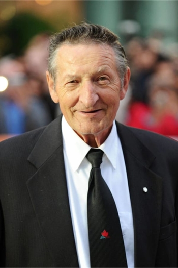 Actor Walter Gretzky