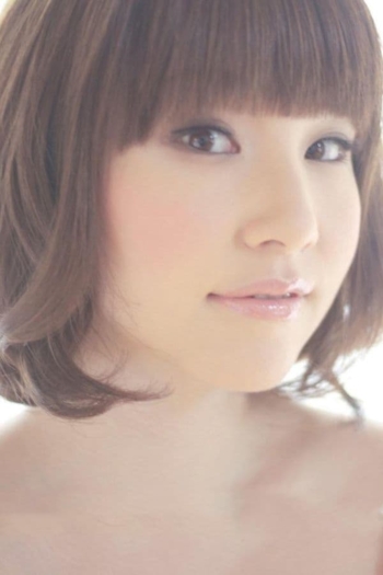 Actor Tomoe Oumi