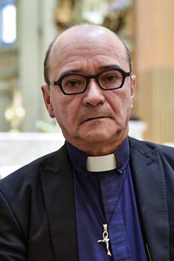 Actor Abbé Claude Paradis