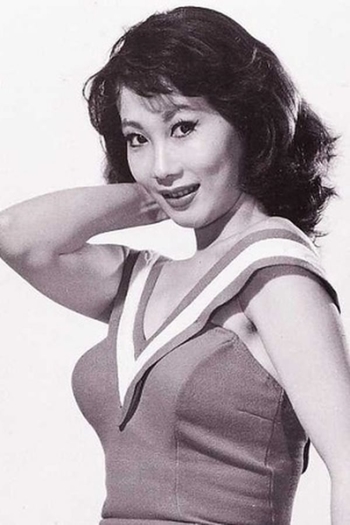 Actor Keiko Awaji