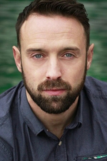 Actor Blaine Anderson