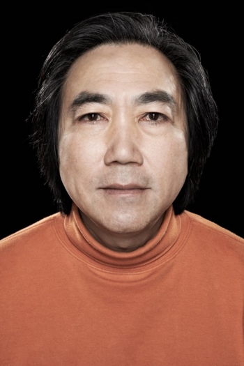 Actor Khanh Hua