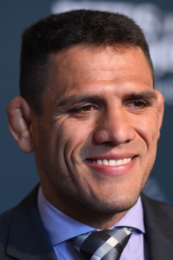 Actor Rafael dos Anjos