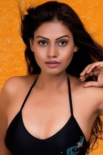 Actor Nidhi Mahawan