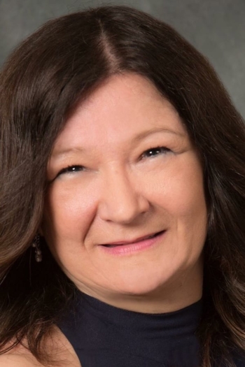 Actor Becky A. Staresina