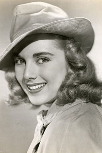 Actor Marilyn Nash