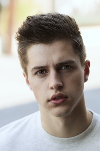 Actor Noah Devore