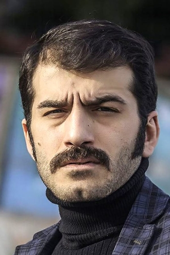 Actor Ufuk Bayraktar