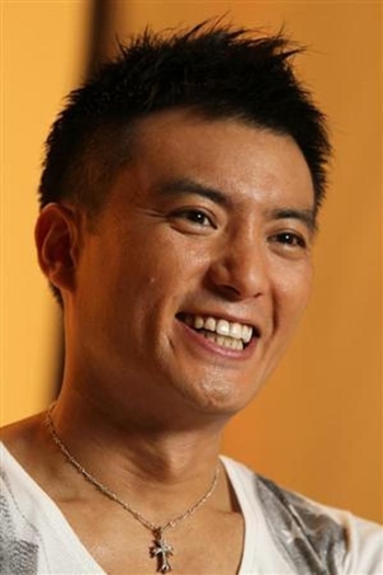 Actor Satoshi Tokushige