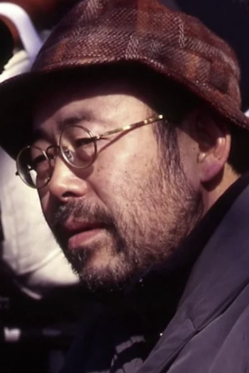 Film director Shinji Sômai