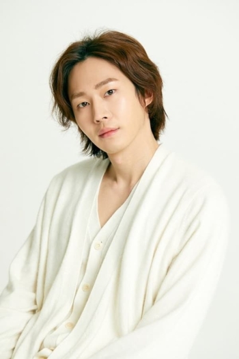 Actor Moo Jin-sung
