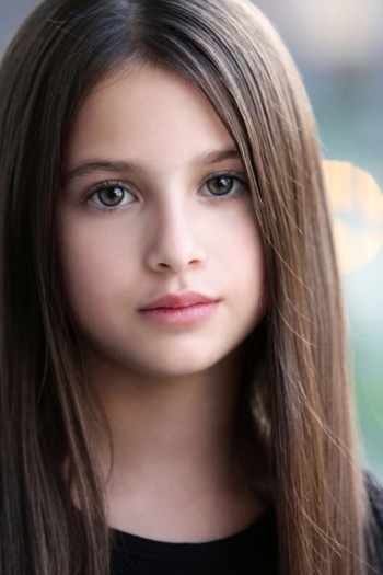 Actor Madelyn Lazar