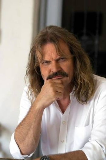 Actor Leslie Mandoki