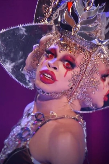 Actor Yvie Oddly