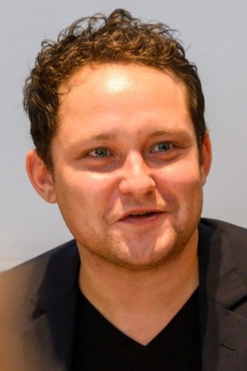 Actor Michael Ginsburg