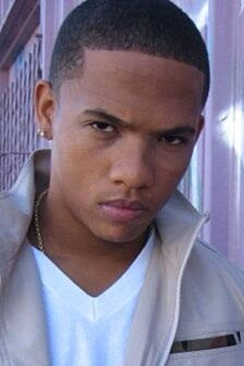 Actor Selwyn Pretorius