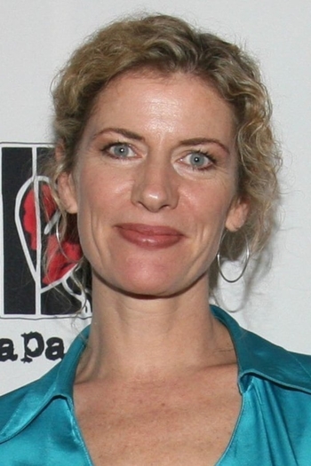 Actor Lisa Owen