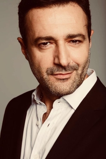 Actor Fırat Doğruloğlu