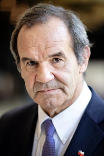Actor Andrés Allamand
