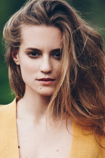 Actor Dóra Sztarenki